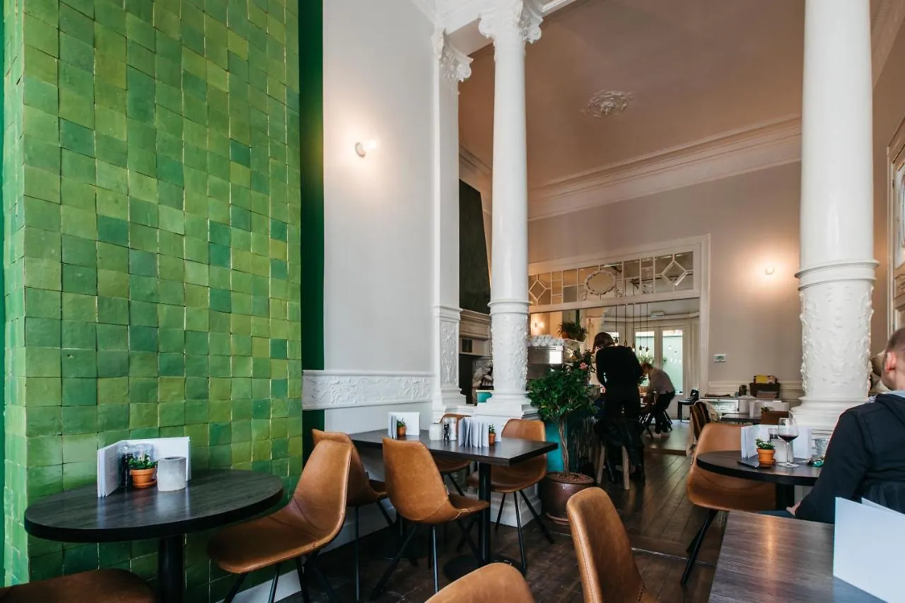 Апартаменты Charlie'S Bed & Breakfast Антверпен